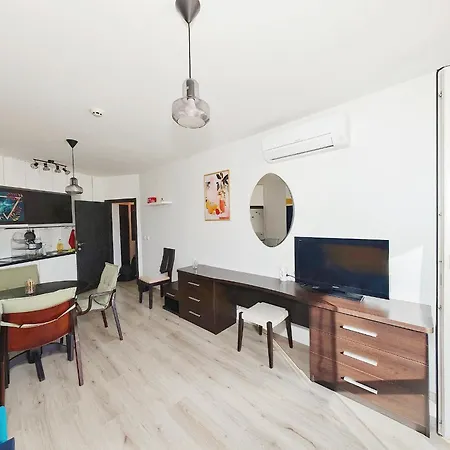 Kj - Swimmingpool - 3 Min From The Burgaz