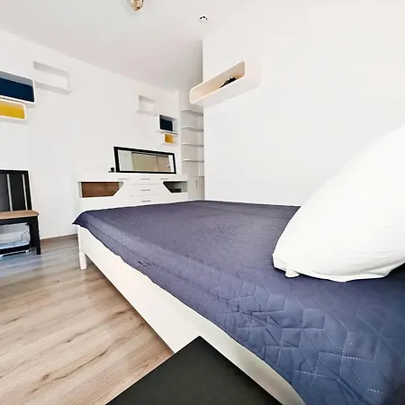 Kj - Swimmingpool - 3 Min From The Daire