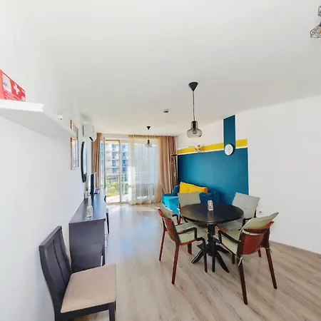 Daire Kj - Swimmingpool - 3 Min From The