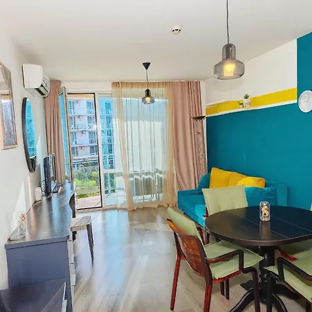 Apartment Kj - Swimmingpool - 3 Min From The Burgas