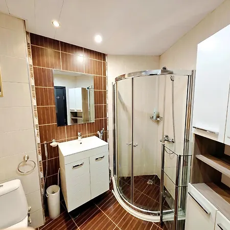 Kj - Swimmingpool - 3 Min From The Apartment Burgas