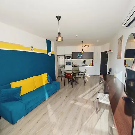 Apartment Kj - Swimmingpool - 3 Min From The