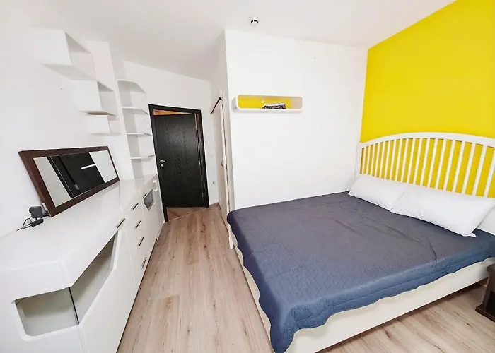 Apartment Kj - Swimmingpool - 3 Min From The Burgas