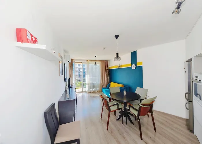 Apartment Kj - Swimmingpool - 3 Min From The